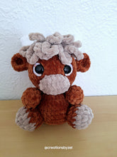 Itty Bitty Highland Cow