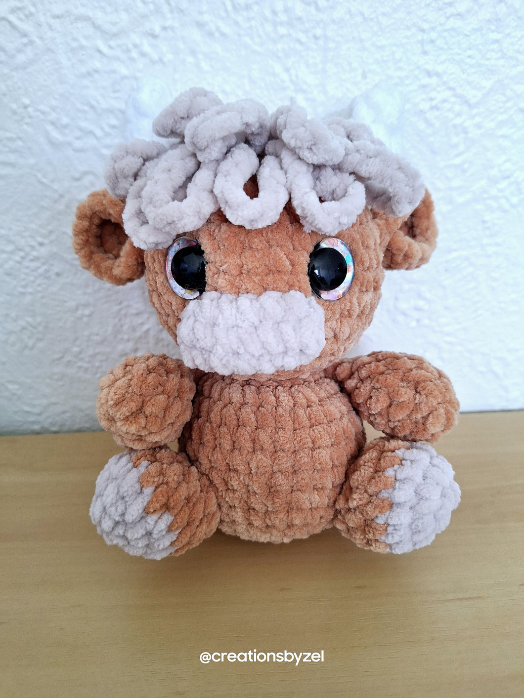 Itty Bitty Highland Cow