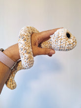 Snake twisted