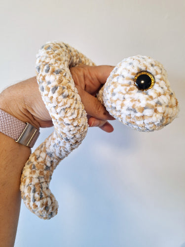 Snake twisted
