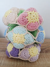 Flower Amish Puzzle Ball