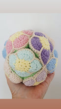 Flower Amish Puzzle Ball