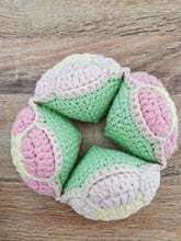 Flower Amish Puzzle Ball