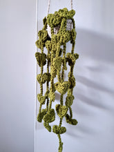 Hanging string of hearts