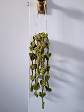 Hanging string of hearts