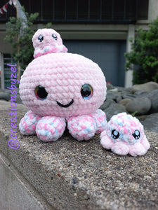 Kawaii Octo-Mom and babies