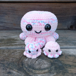 Kawaii Octo-Mom and babies